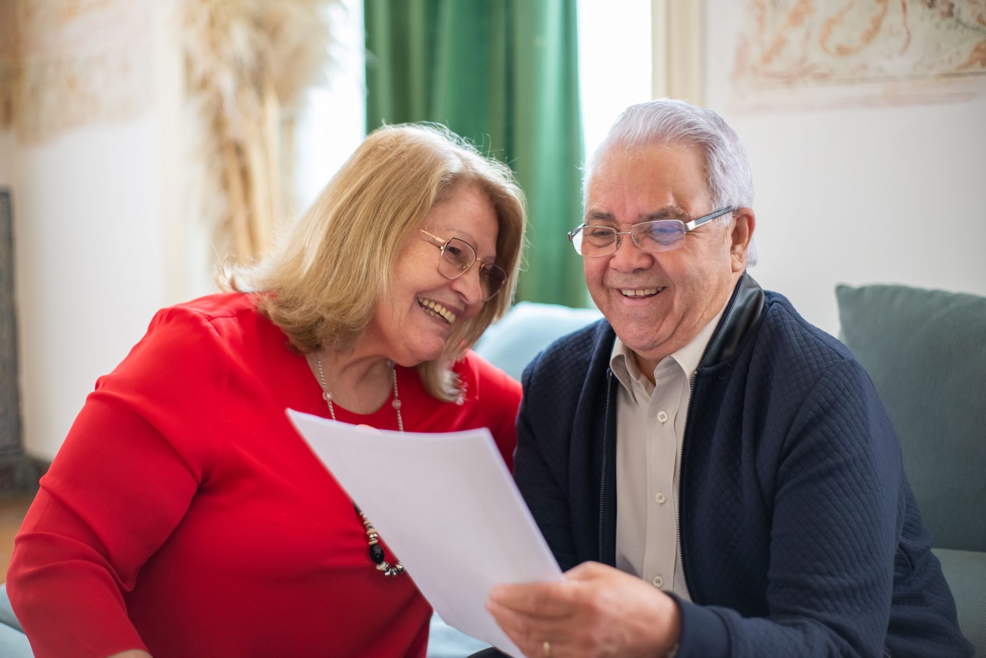 couple who have just purchased critical illness protection